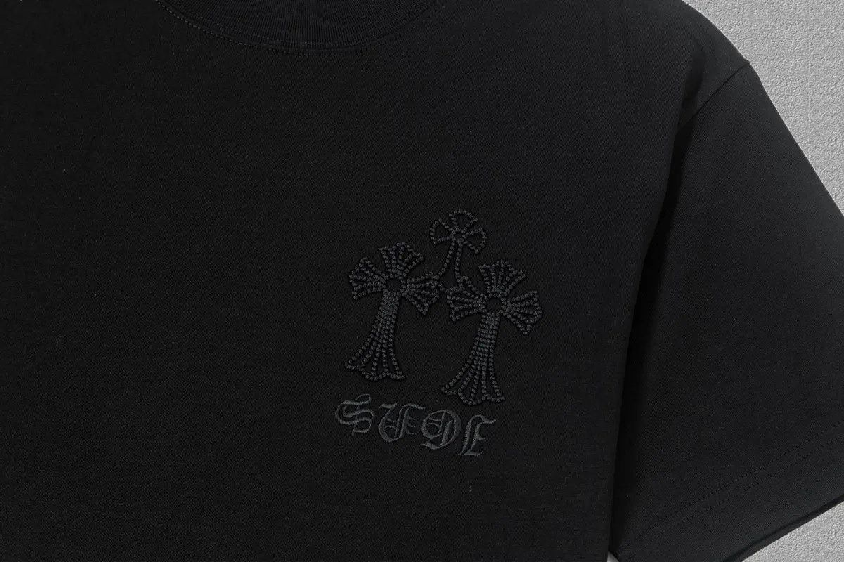 🅿️200 [CH Crow Heart] 2025FW short-sleeved T-shirt, arch bridge embroidery, high-end 26s double yarn 300g fabric, heavy fabric, custom stretcher rib, same cylinder and dye, complete three standards, same style for men and women, color: black, white, size: S M L XL 2XL